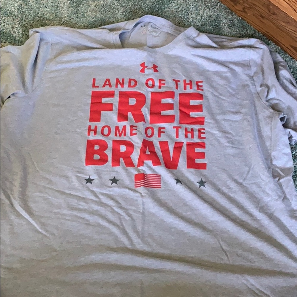Under armour t shirt